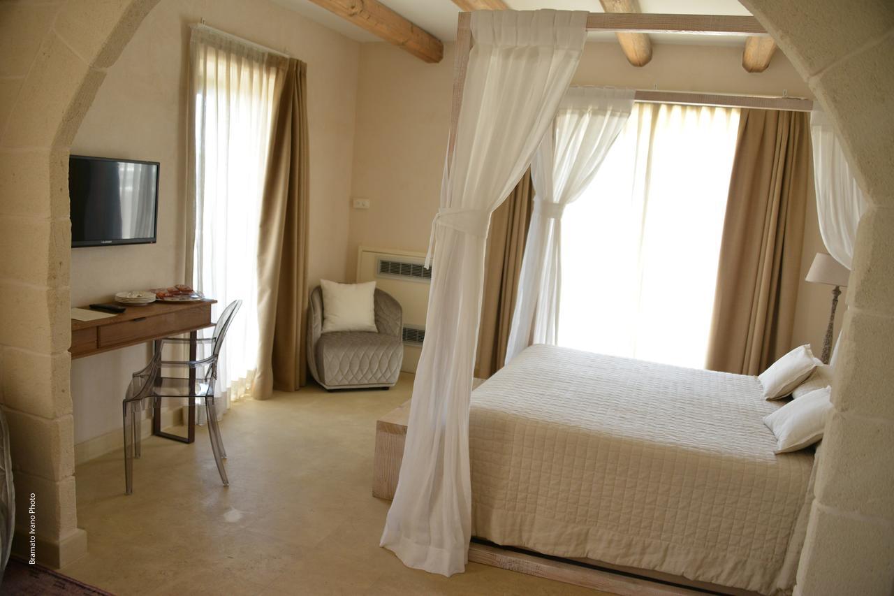 Bed and Breakfast Le Scuderie - Castello Monaci Саличе-Салентино Экстерьер фото
