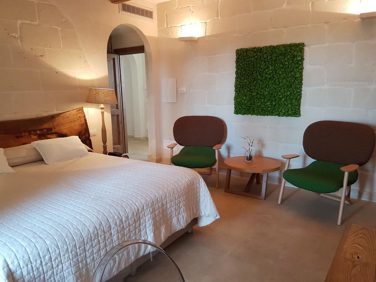 Bed and Breakfast Le Scuderie - Castello Monaci Саличе-Салентино Экстерьер фото